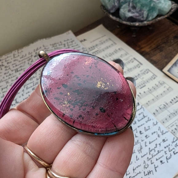 Elegant Purple Pendant Necklace - Picture 9 of 12